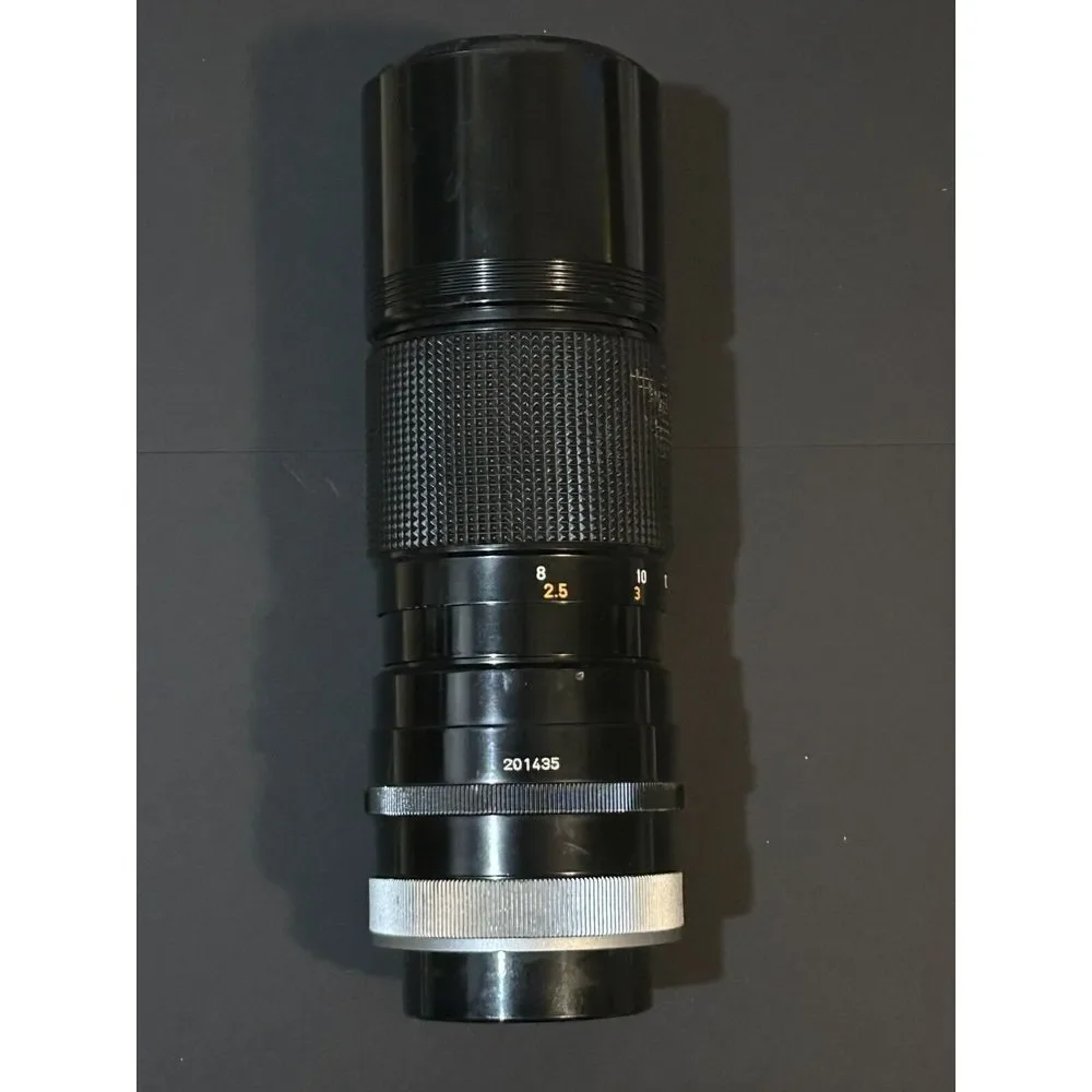 VNTG Canon FD 100-200mm 1:5.6 Zoom Lens Vintage Long Camera Attachment‎